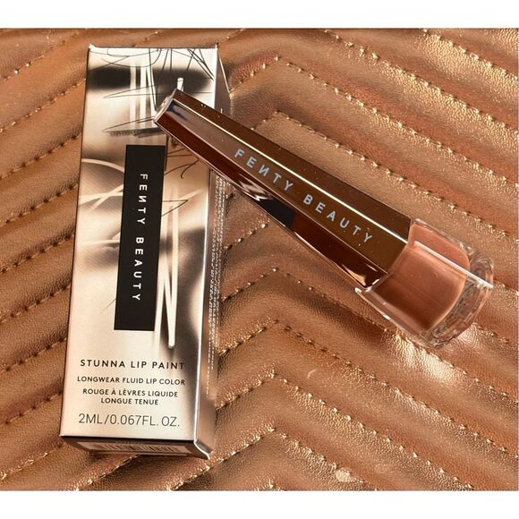 FENTY BEAUTY - NWT Stunna Lip Paint Longwear Fluid Lip Color/#04 "Unveil" .06 oz - Picture 1 of 15